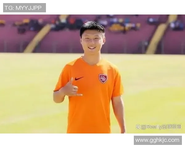 足球明星自我加练的秘密与坚持背后的故事揭秘